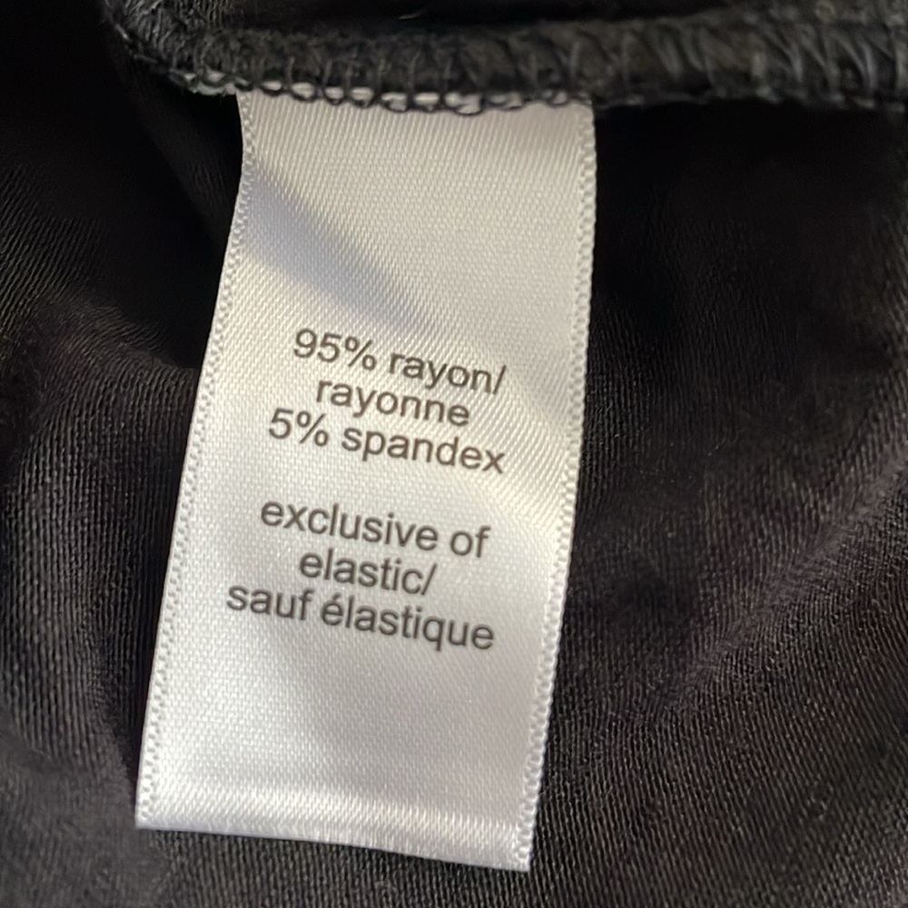 NWT Maurices Black Top. XL - Picture 6 of 6